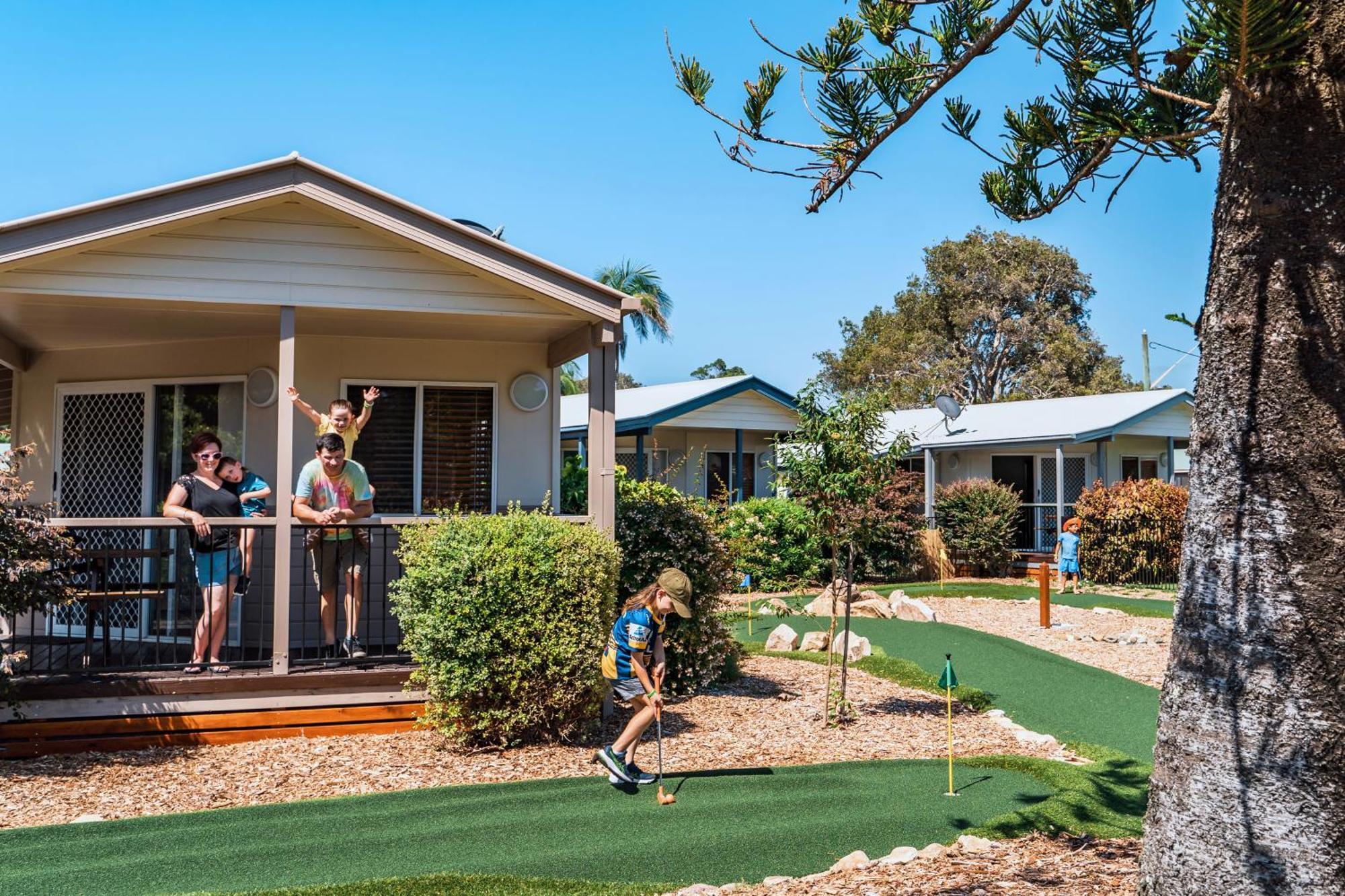 Big4 Park Beach Holiday Park 콥스 하버 외부 사진